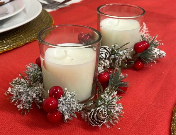 White Set Of 2 Candle Pots With Wreath - Image 2